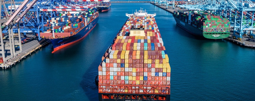 “钱凯-上海”海运航路进出口货值突破50亿元